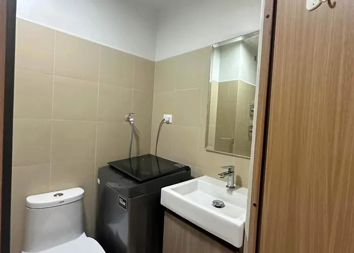 Hotel Mall Of Near Airport *